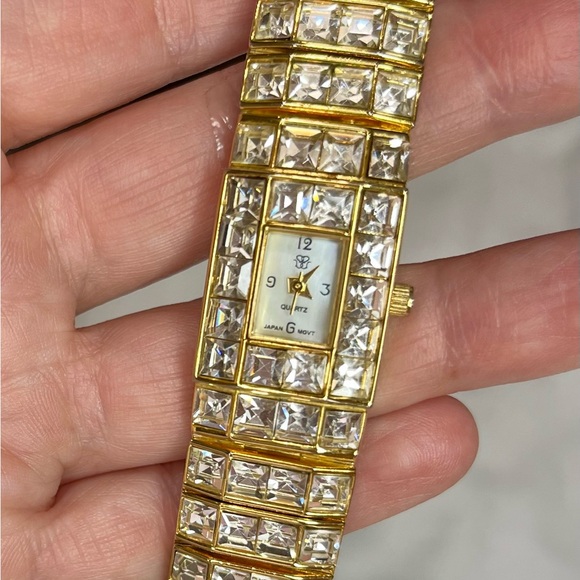 Suzanne Somers Crystal Embellished Gold Tone Watch - Picture 15 of 15